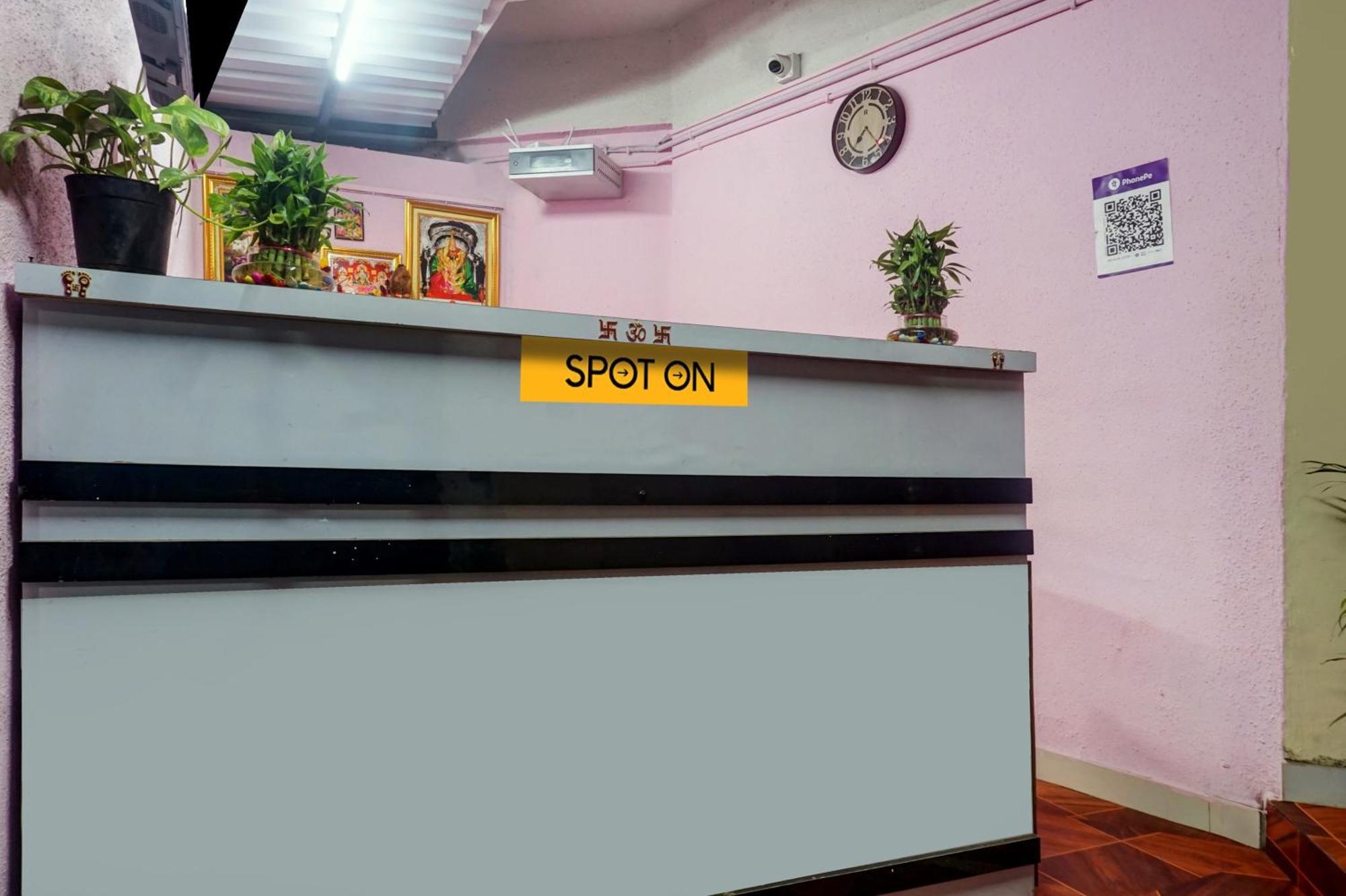 Spot On Samadhan Lodge Pune Exterior photo
