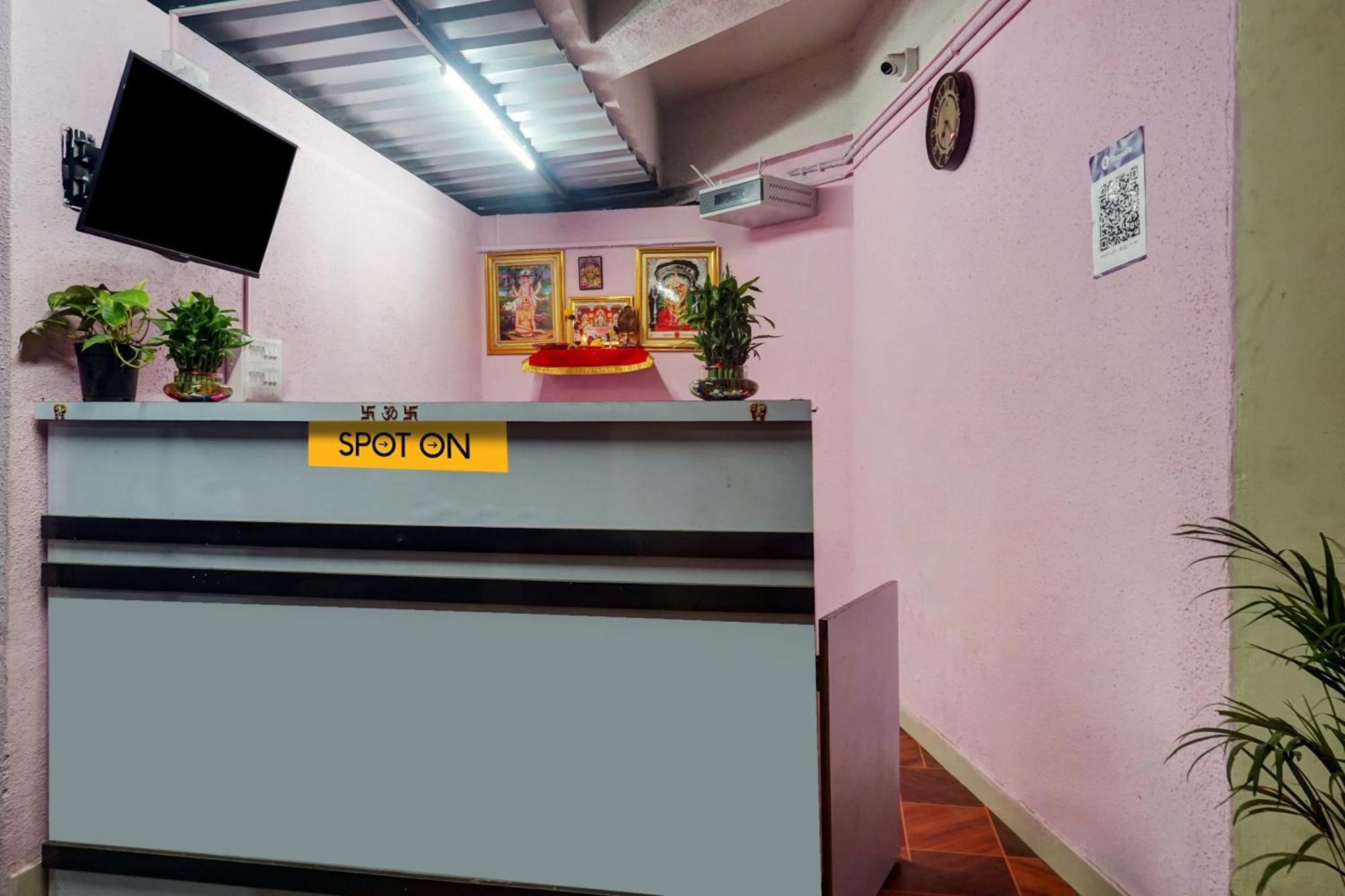 Spot On Samadhan Lodge Pune Exterior photo